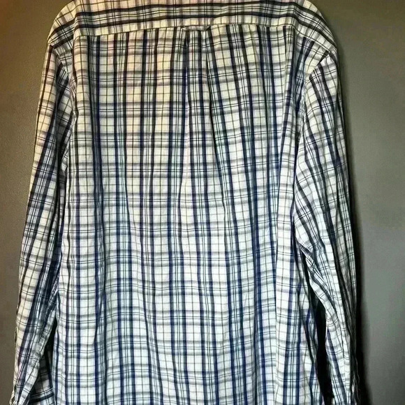 Men's Izod Size XL "Slim Fit" Checkered Casual Button Down Long Sleeve Shirt - Picture 2 of 5